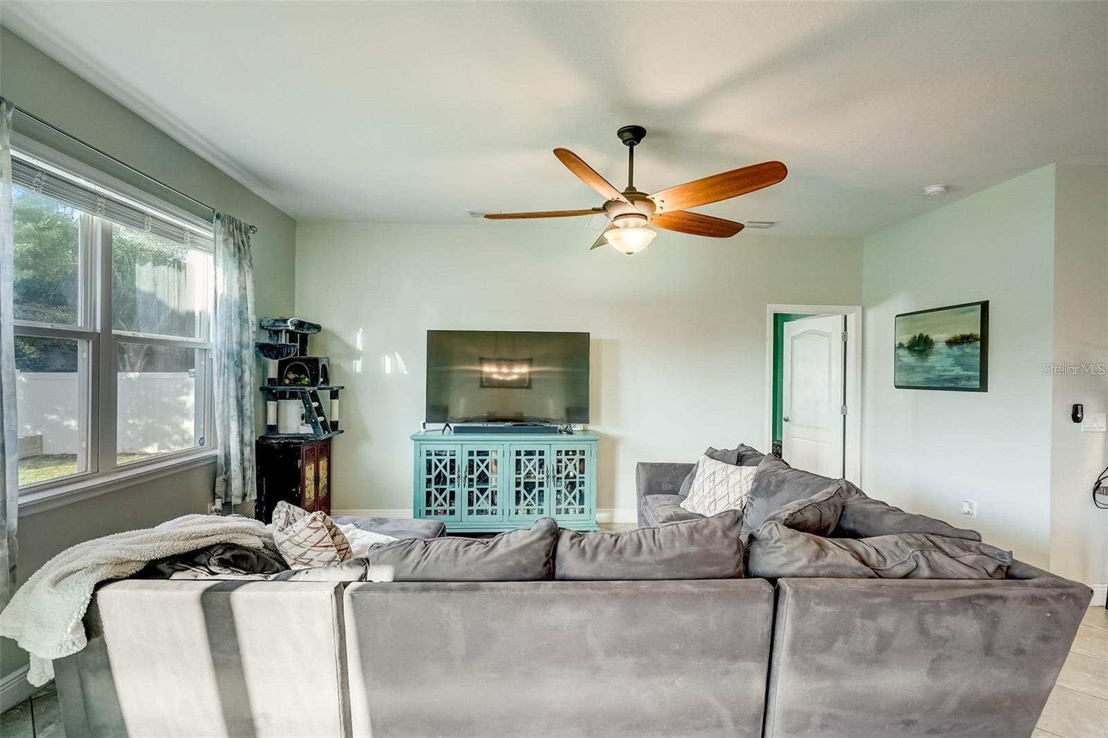 11126 SPRING POINT CIR