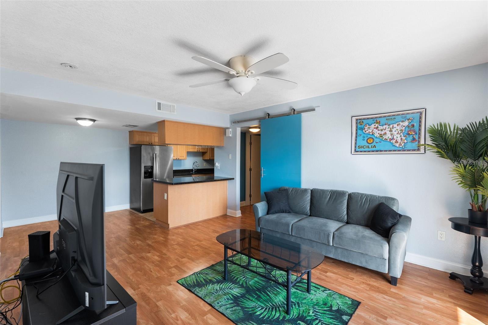 3711 W IOWA AVE #214