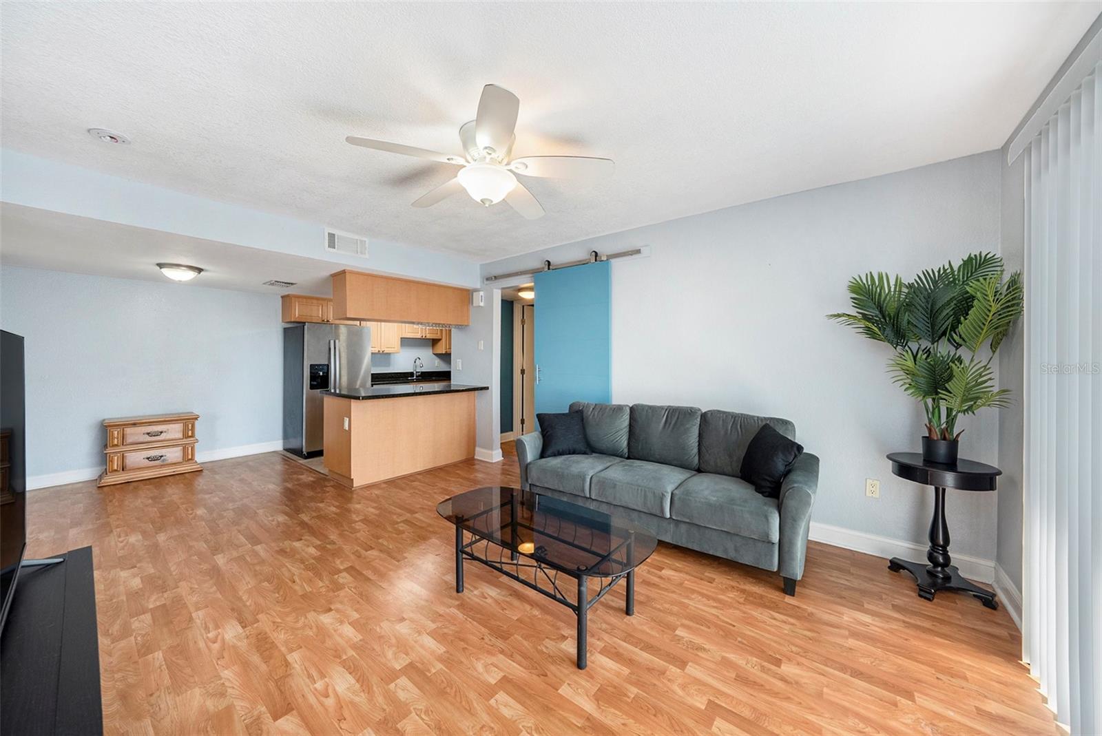 3711 W IOWA AVE #214