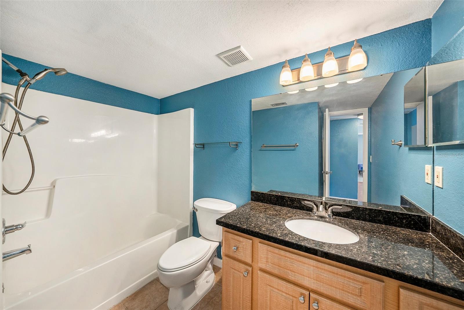 3711 W IOWA AVE #214