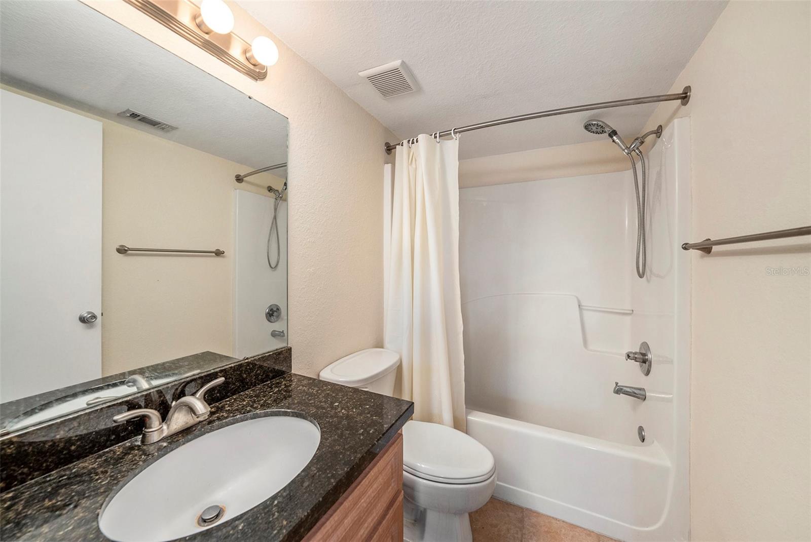 3711 W IOWA AVE #214