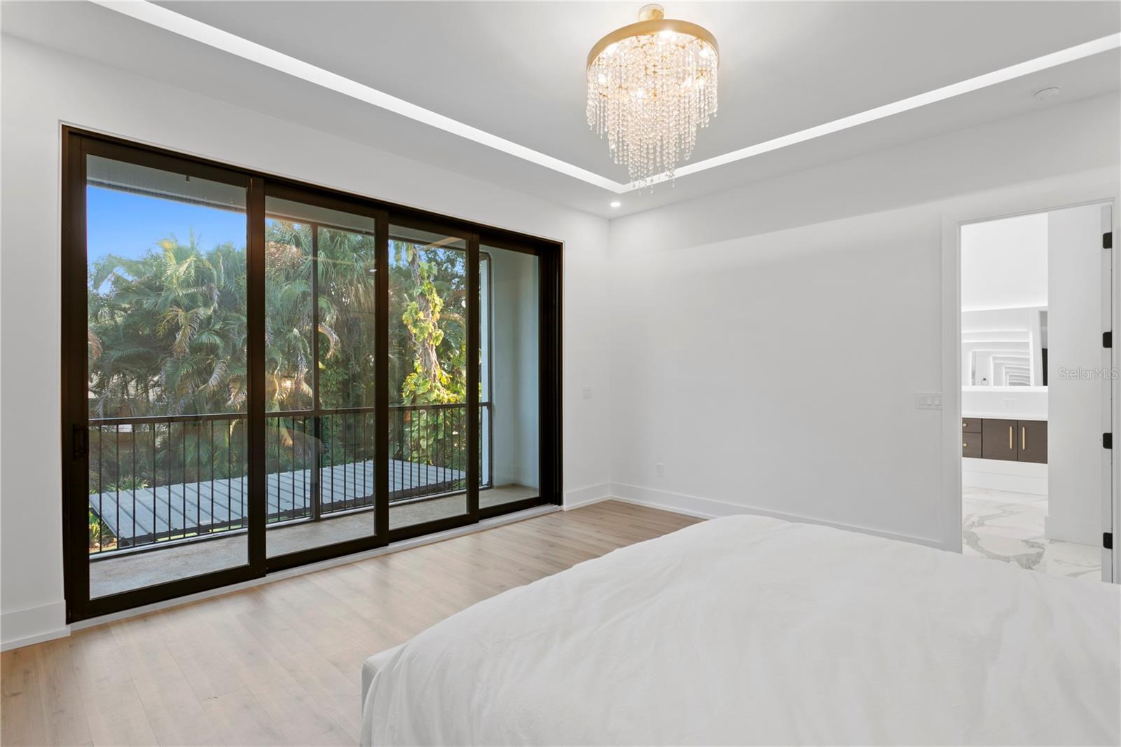 4308 W BEACH PARK DR
