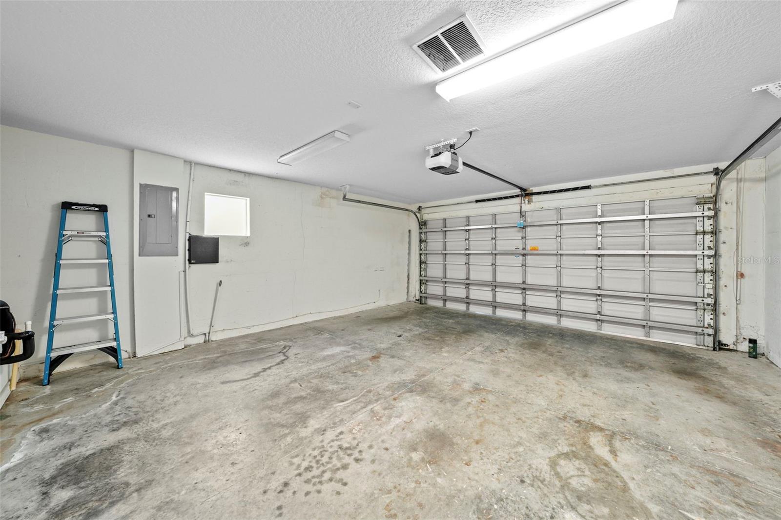 3625 BAY HEIGHTS WAY