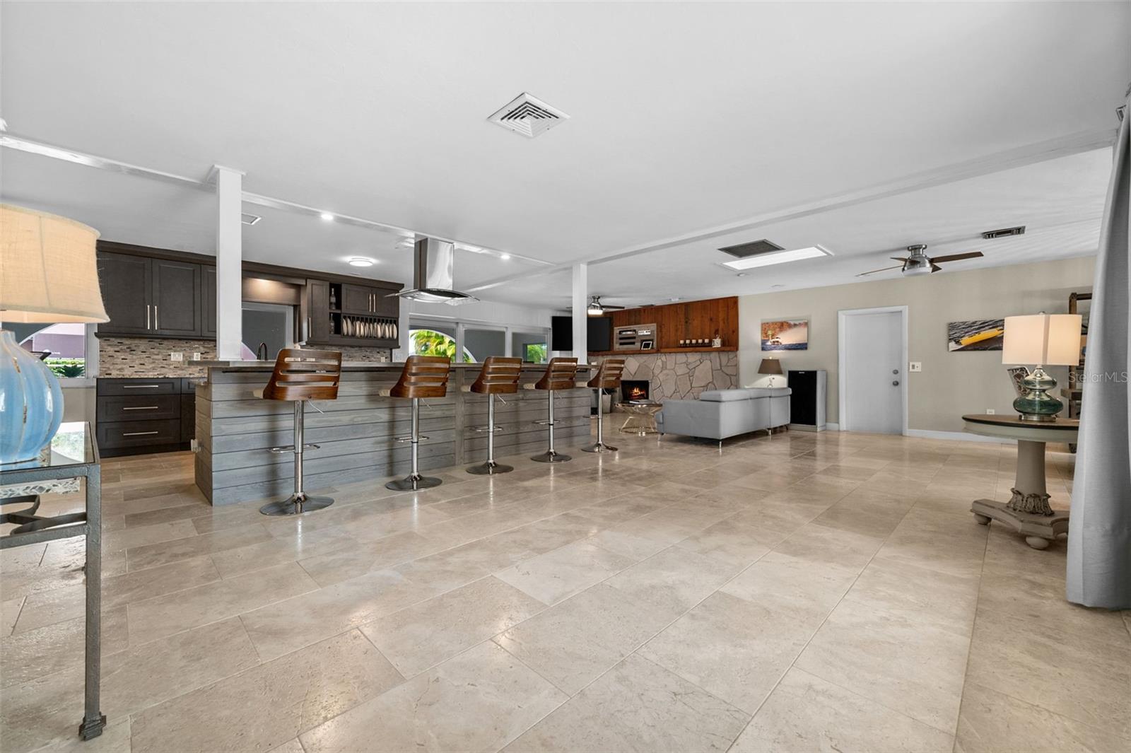 2129 W TOBAGO CIR