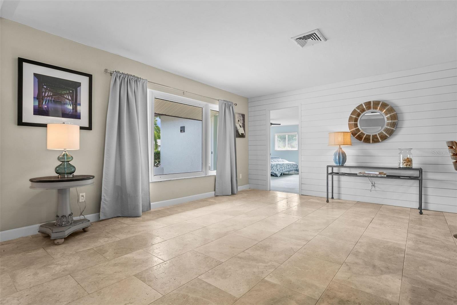 2129 W TOBAGO CIR