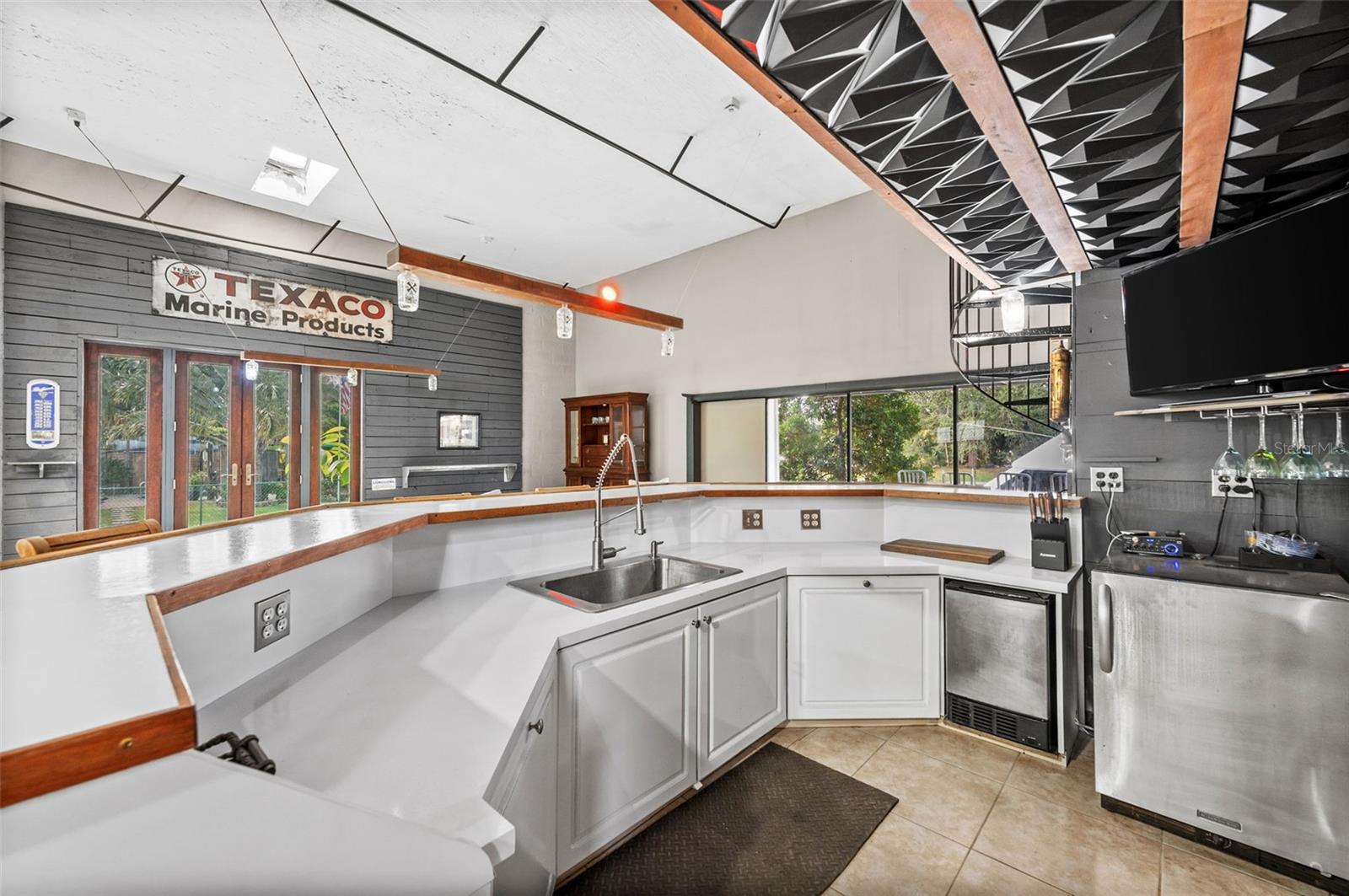 2129 W TOBAGO CIR
