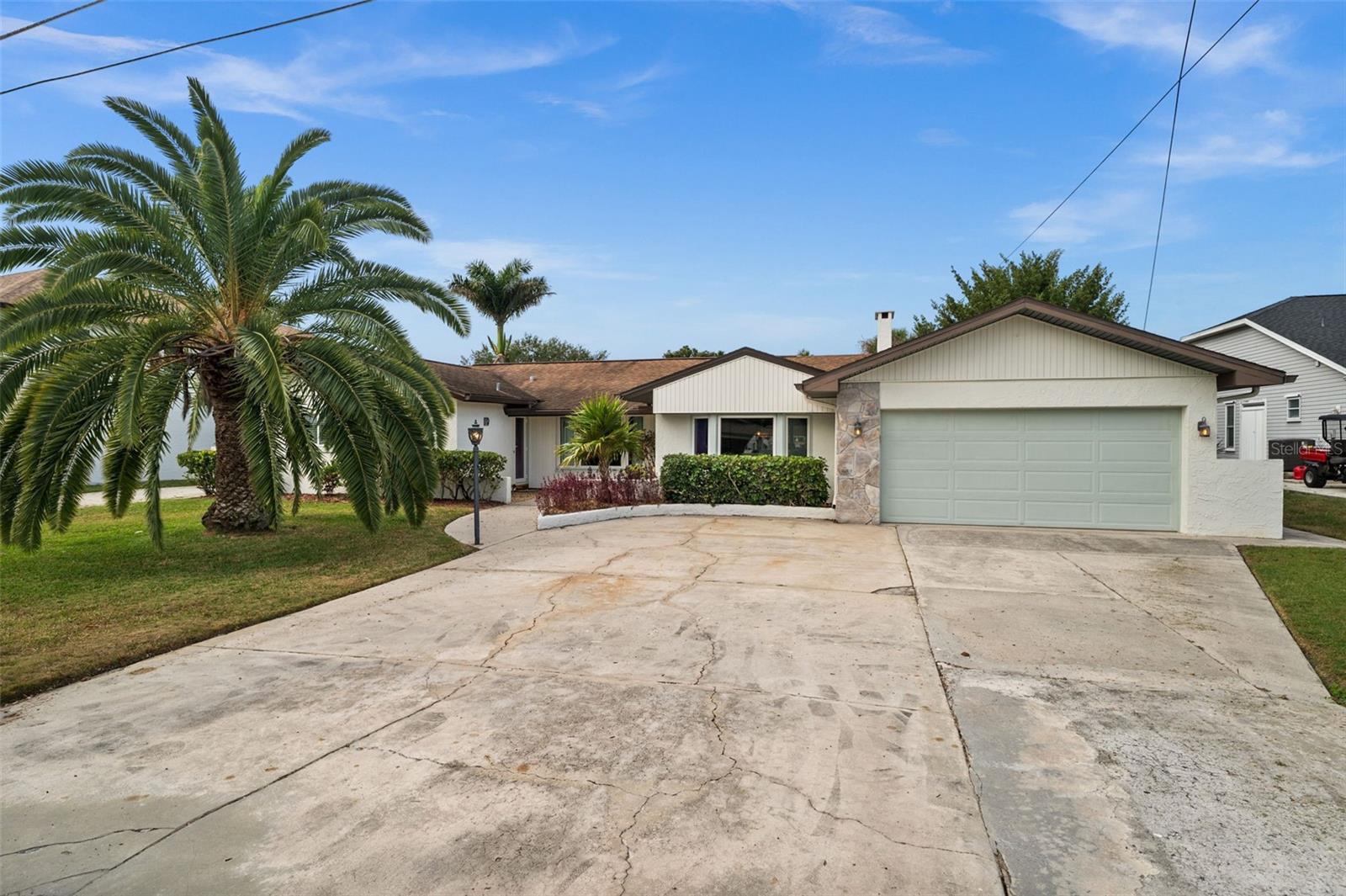 2129 W TOBAGO CIR