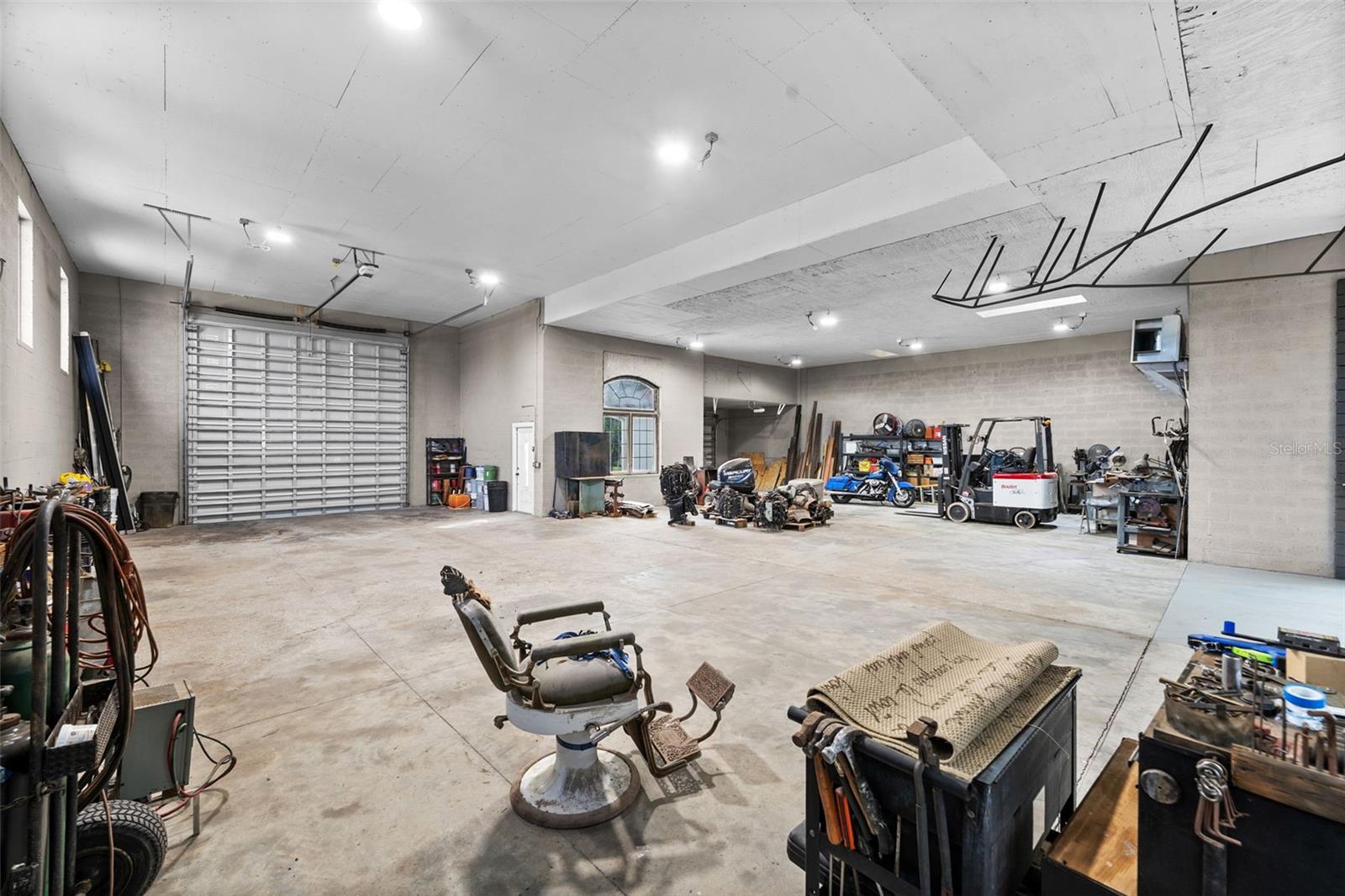 2129 W TOBAGO CIR