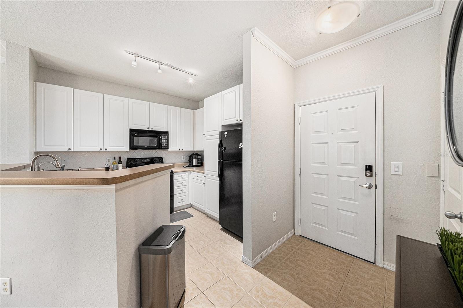 4221 W SPRUCE ST #2104