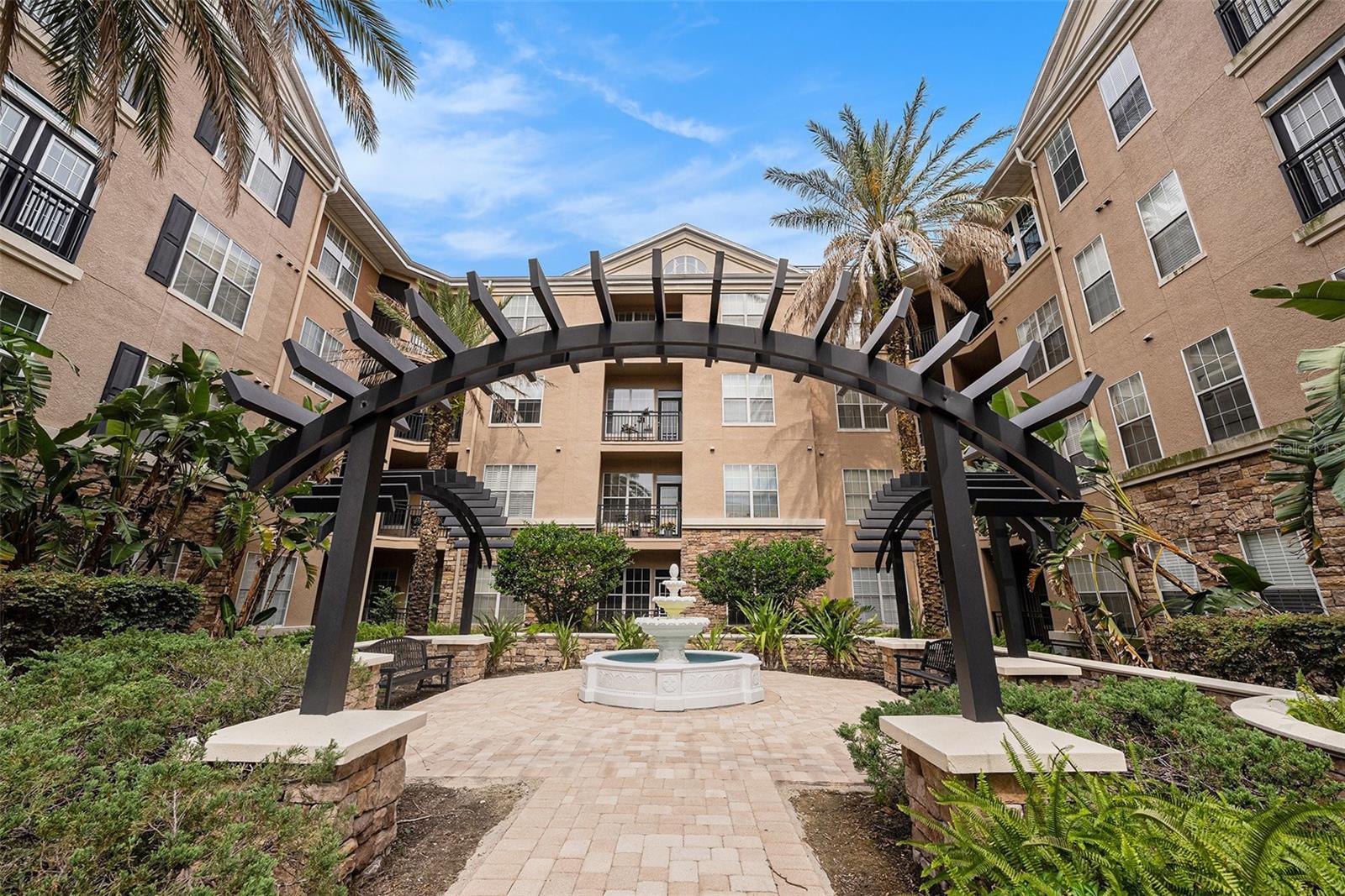 4221 W SPRUCE ST #2104