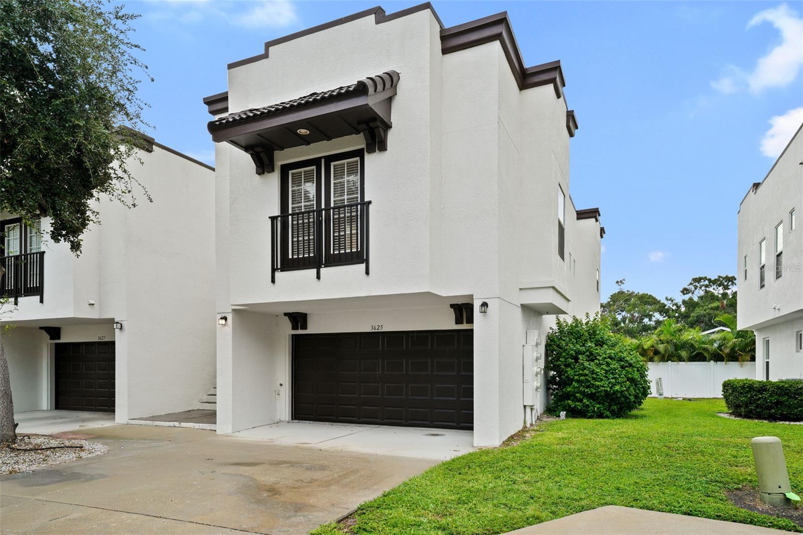 3625 BAY HEIGHTS WAY