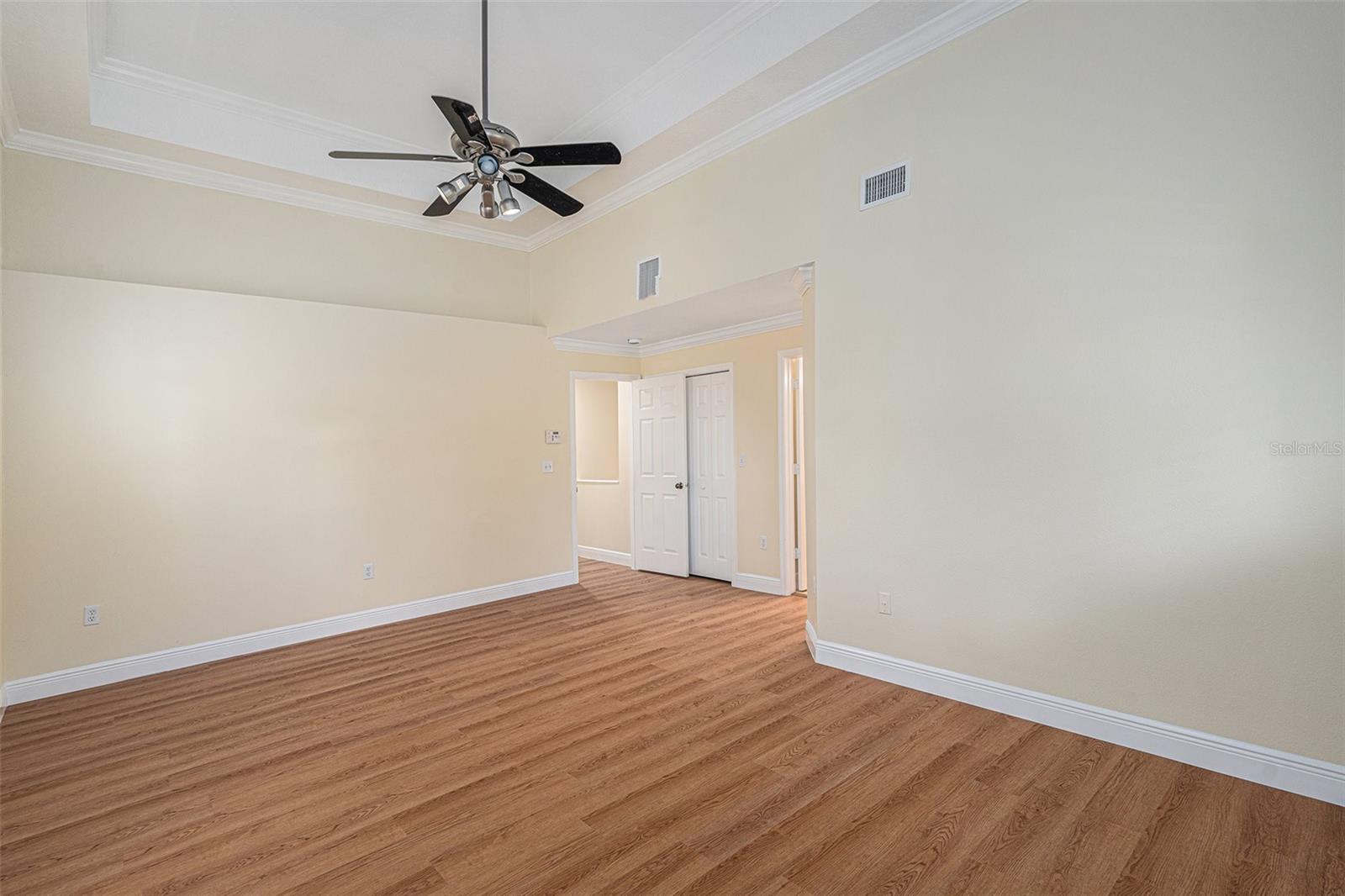 111 S MELVILLE AVE #2