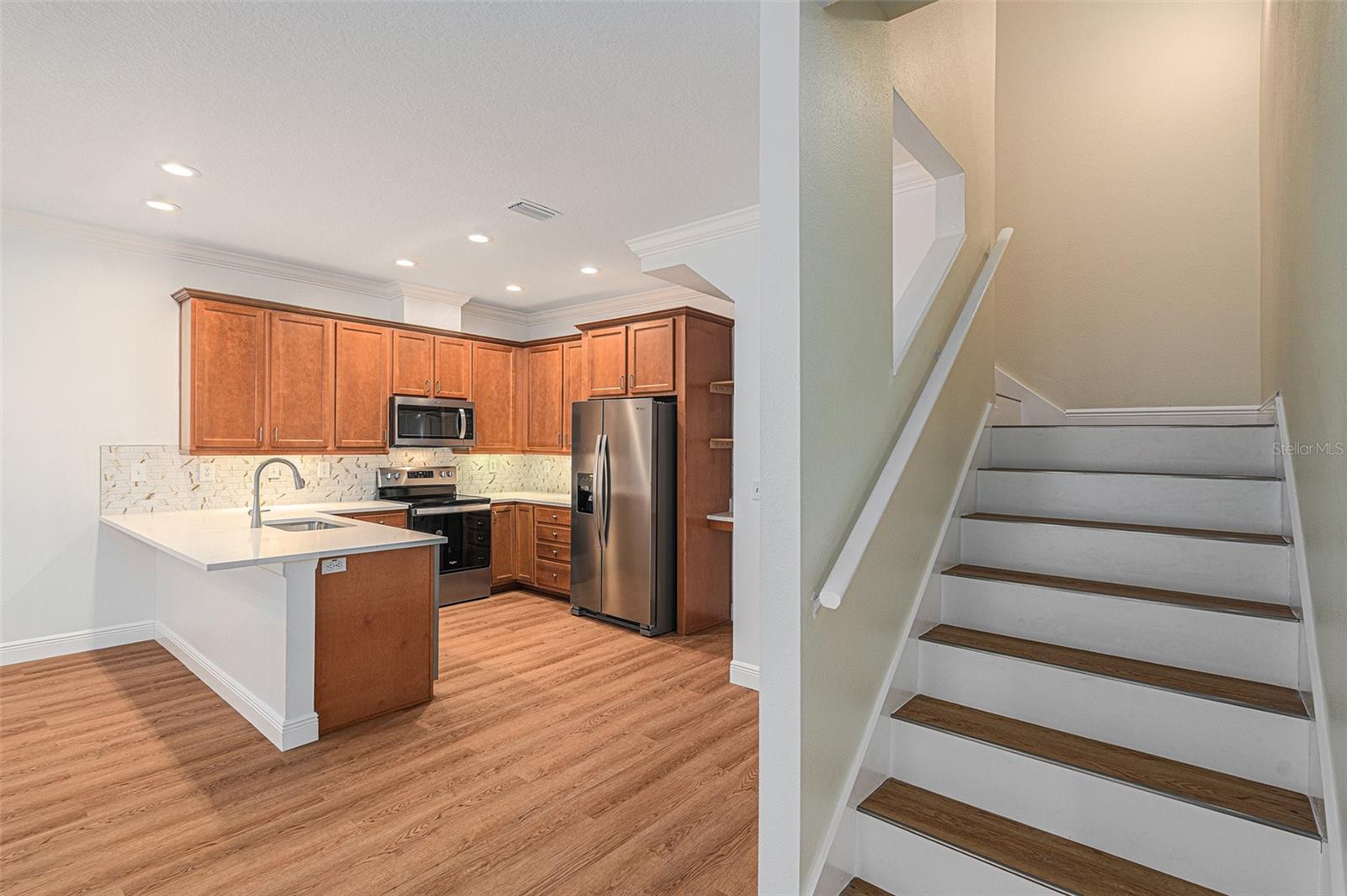 111 S MELVILLE AVE #2