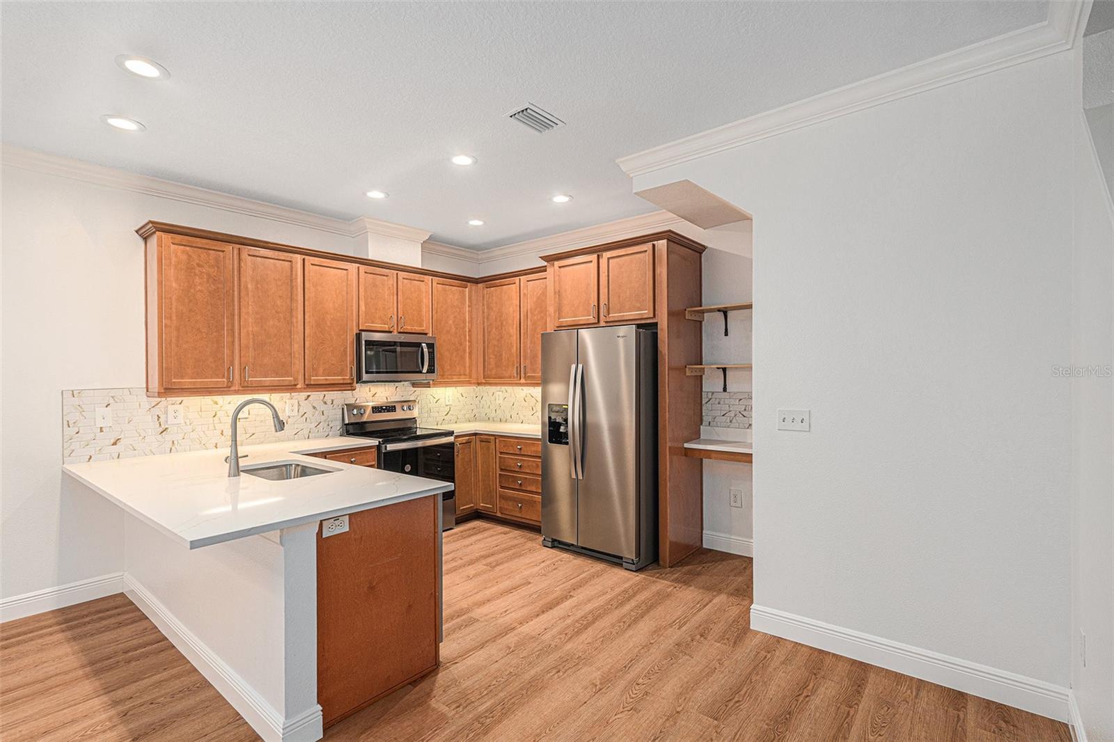 111 S MELVILLE AVE #2