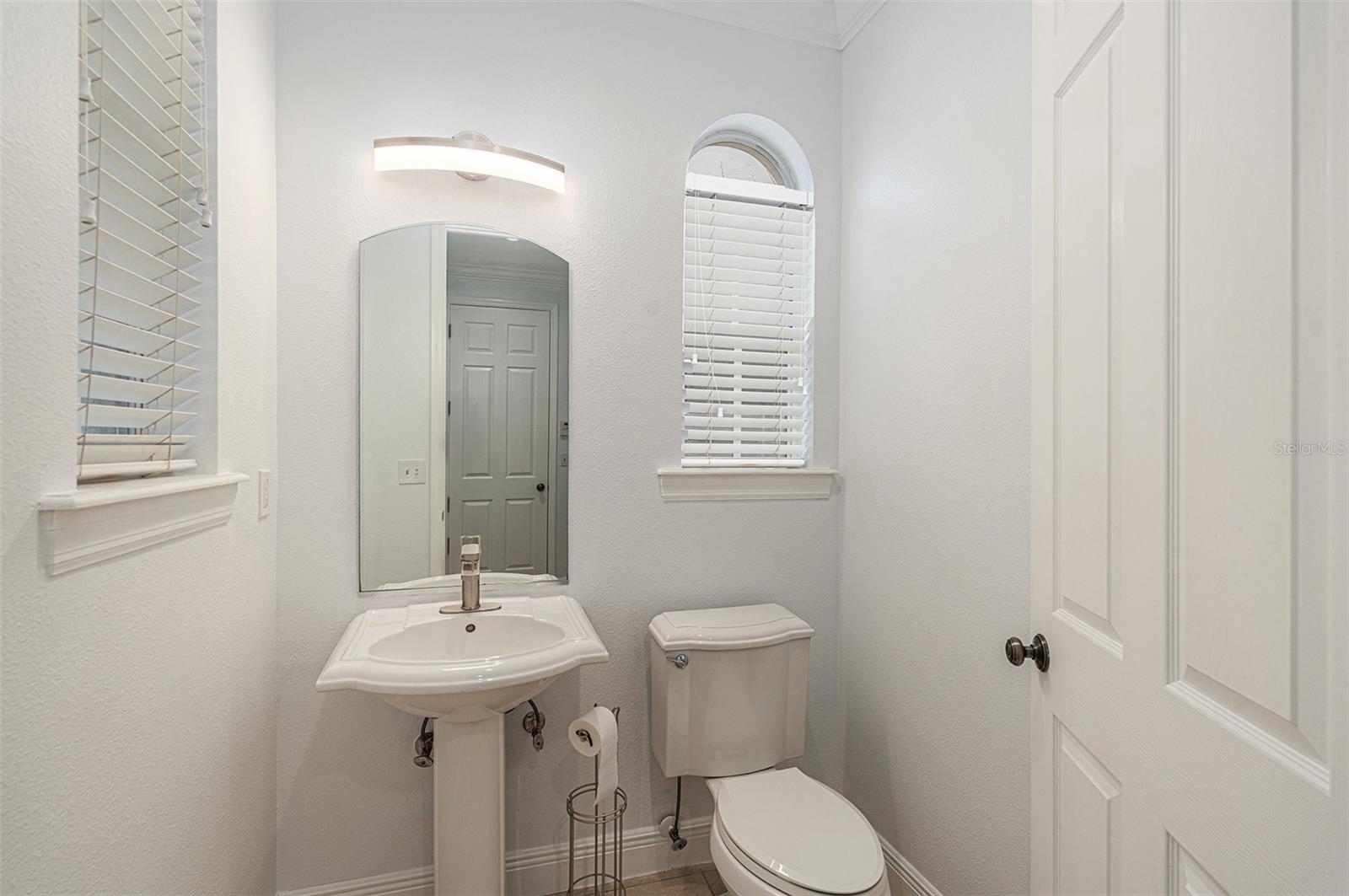 111 S MELVILLE AVE #2