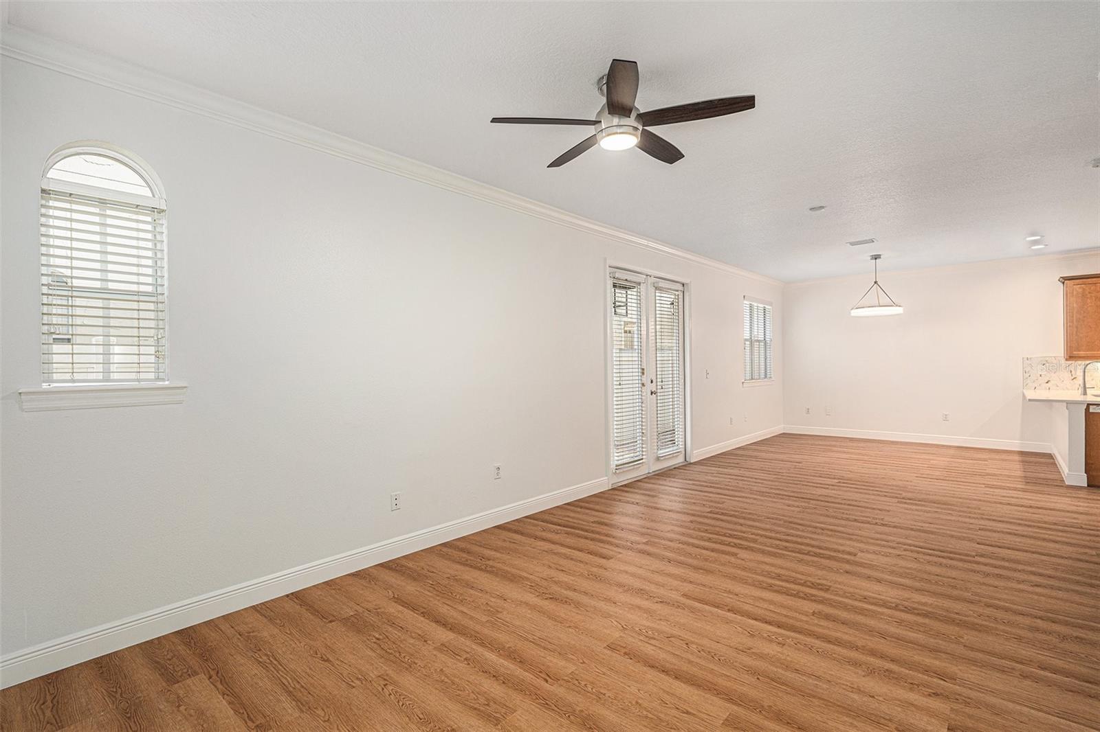 111 S MELVILLE AVE #2