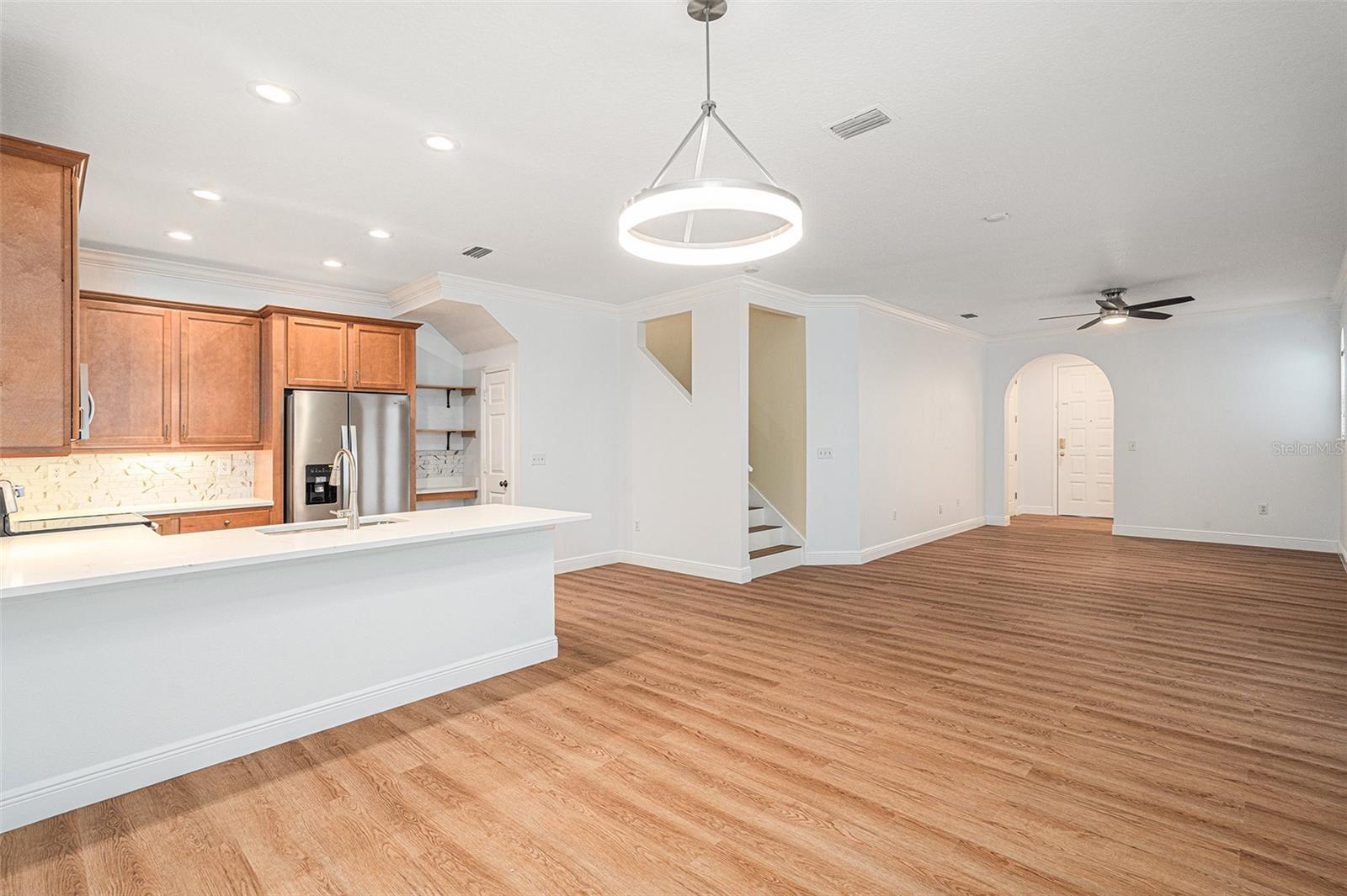 111 S MELVILLE AVE #2