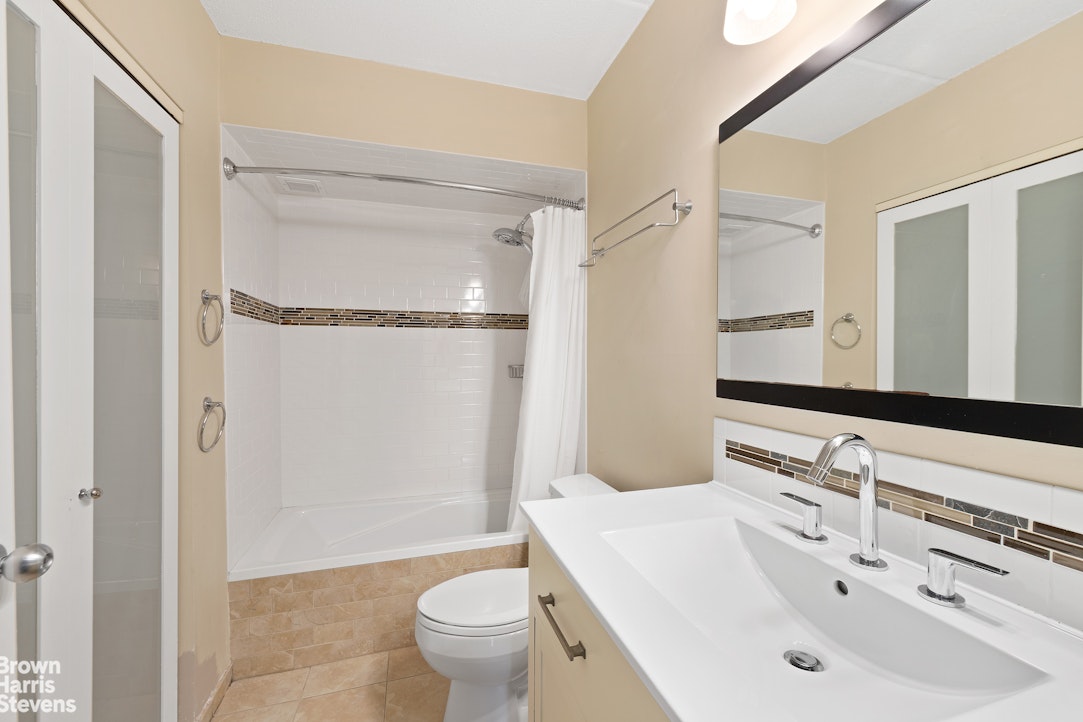 100 W 89TH Street 6C