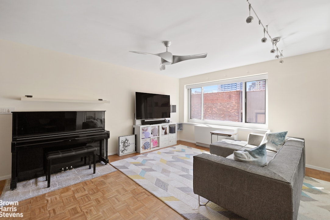 100 W 89TH Street 6C