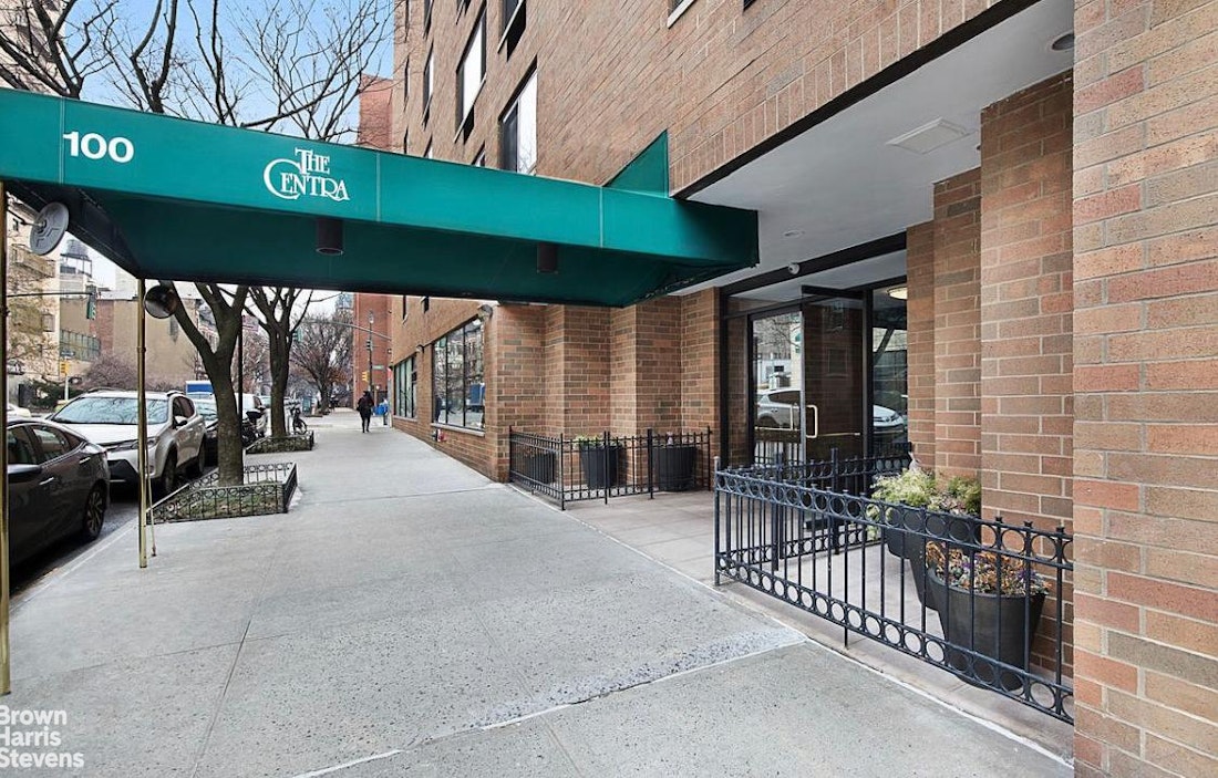 100 W 89TH Street 6C