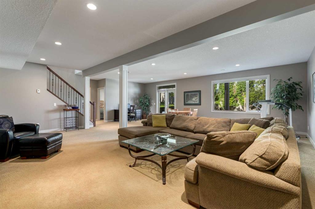 111 Elysian Crescent SW