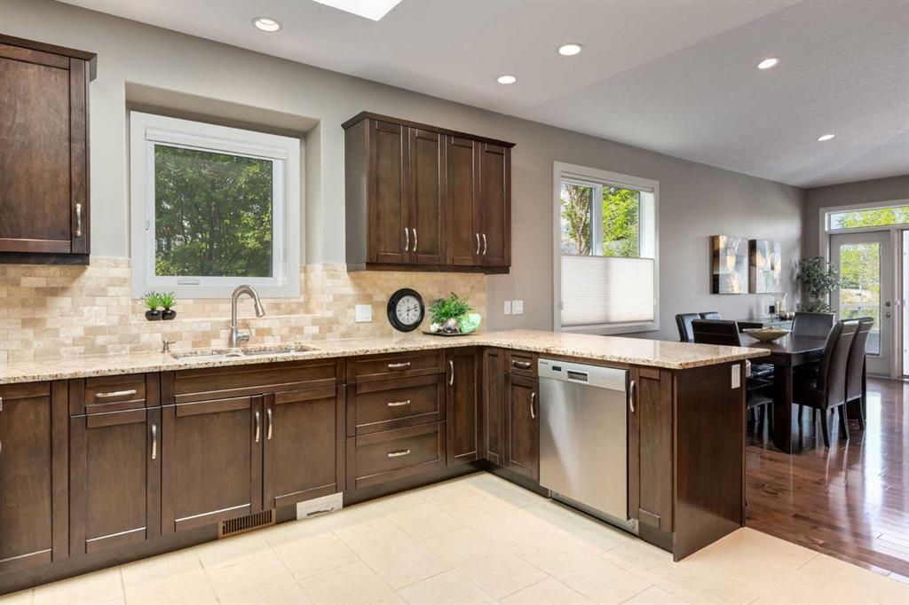 111 Elysian Crescent SW