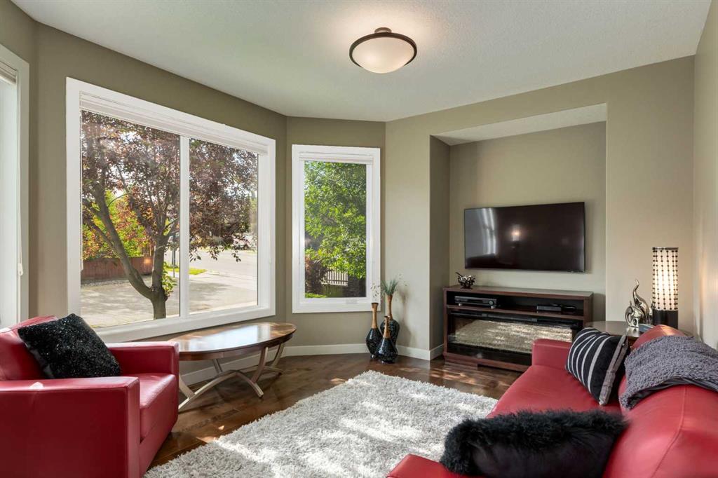 111 Elysian Crescent SW