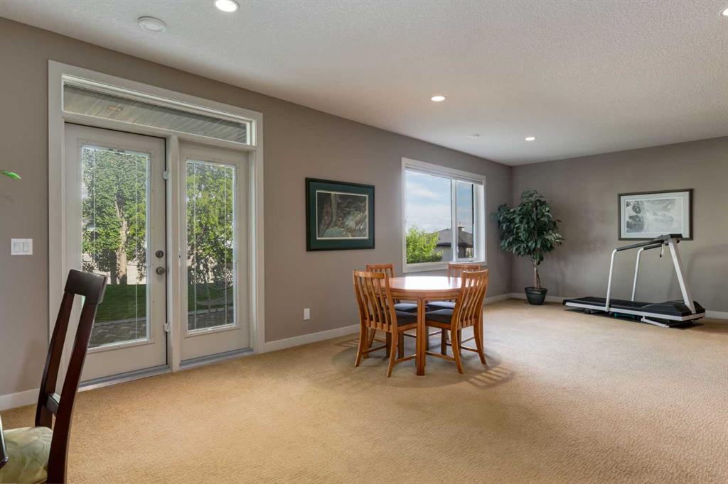 111 Elysian Crescent SW