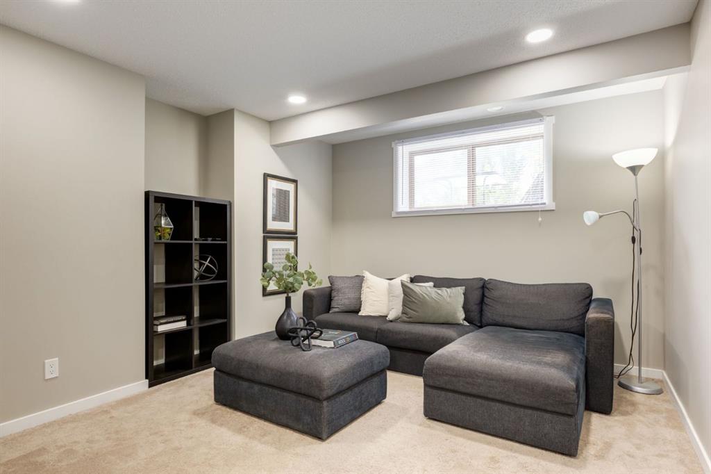 24 Sage Valley Drive NW