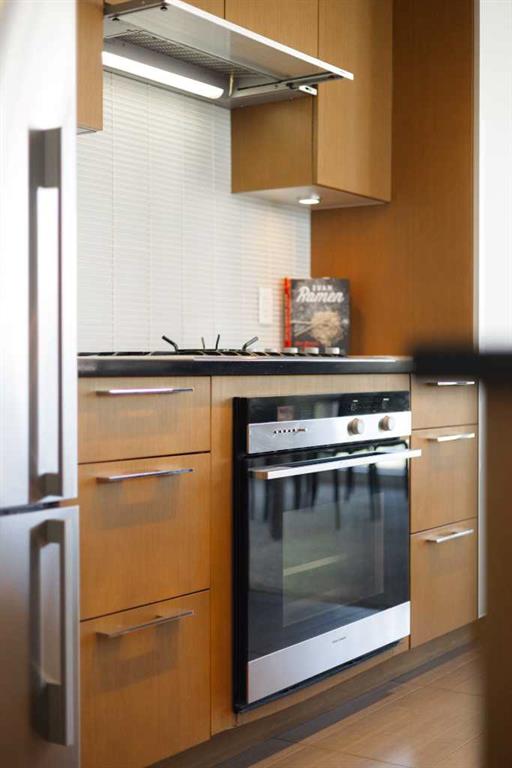 1111 10 Street SW Unit: 1404