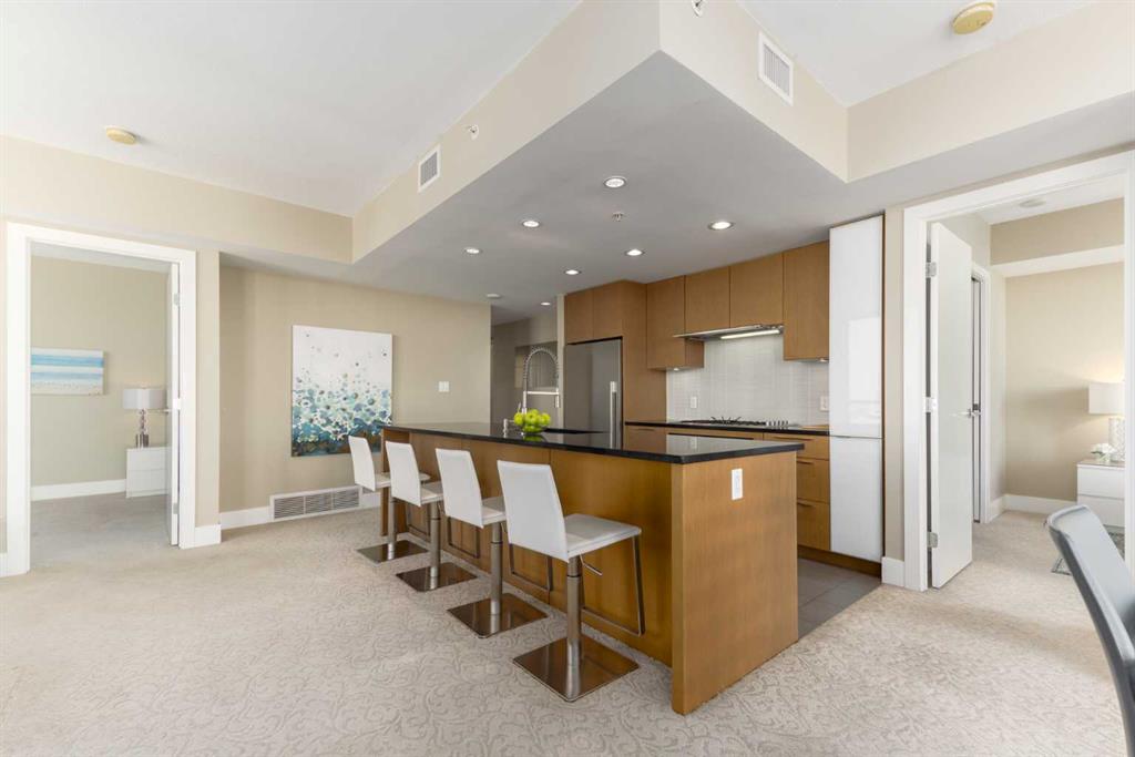 1111 10 Street SW Unit: 1404