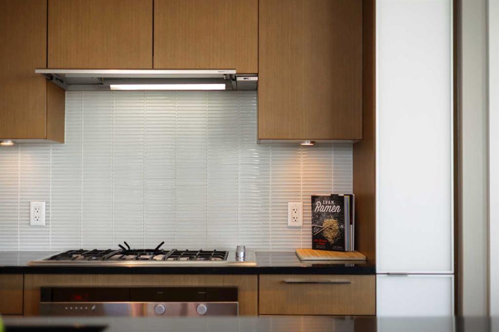 1111 10 Street SW Unit: 1404