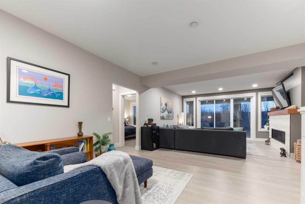 232 Discovery Drive SW