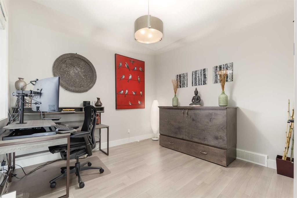 232 Discovery Drive SW