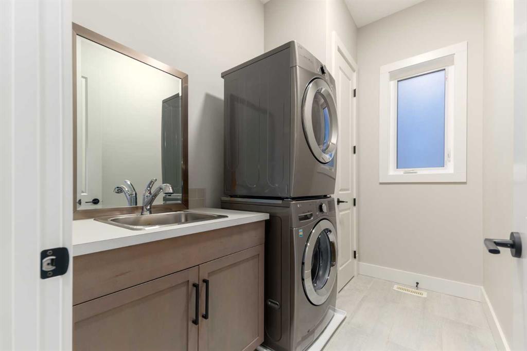 232 Discovery Drive SW