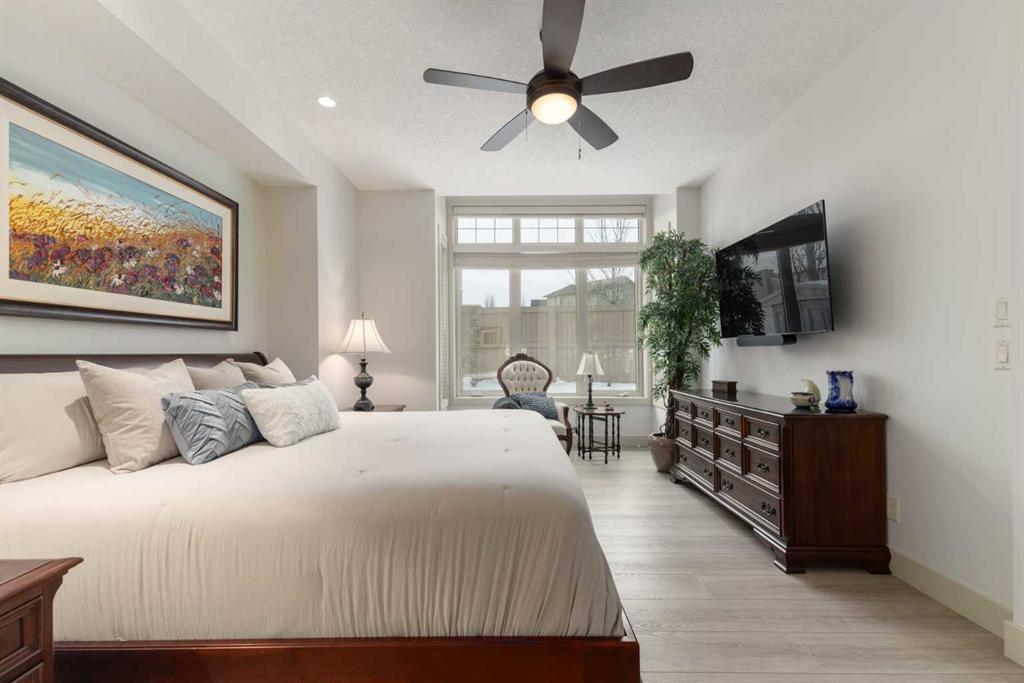 551 Evergreen Circle SW