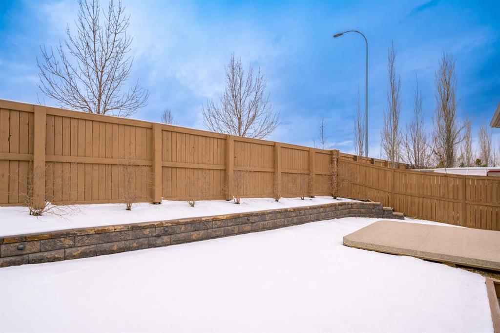 551 Evergreen Circle SW