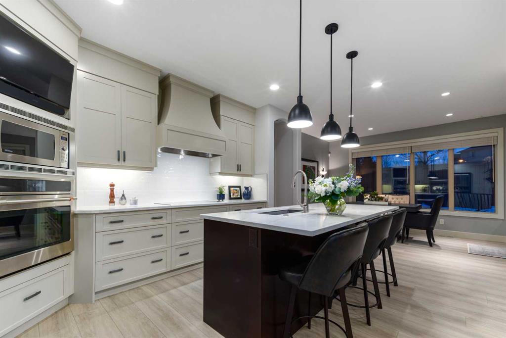 551 Evergreen Circle SW