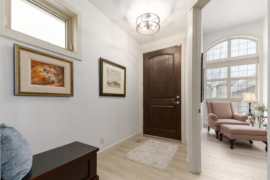 551 Evergreen Circle SW