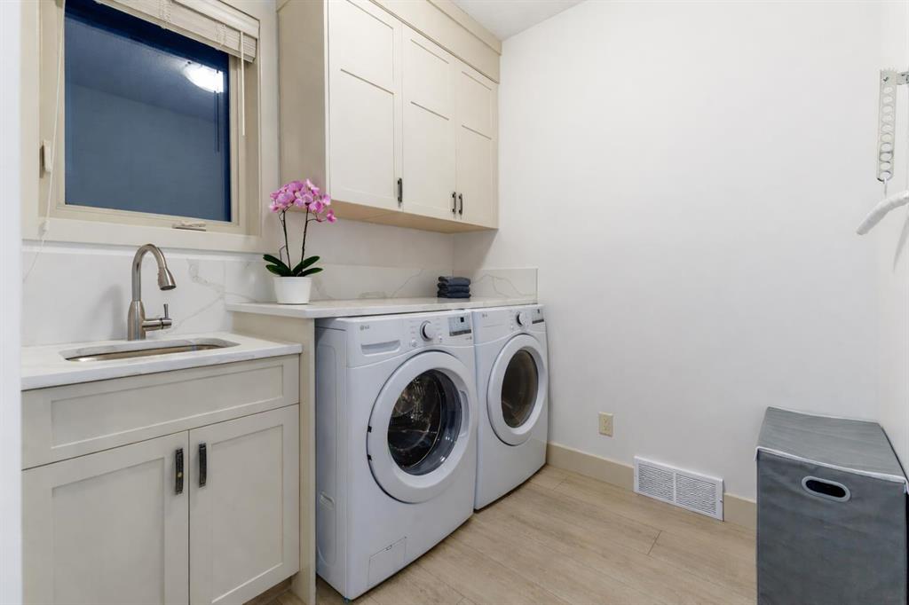 551 Evergreen Circle SW