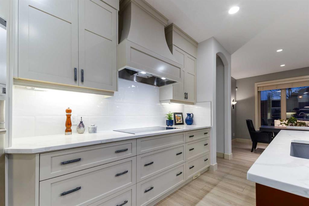 551 Evergreen Circle SW