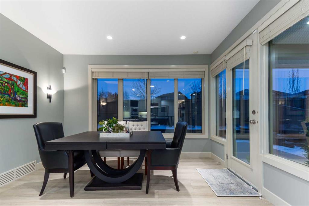 551 Evergreen Circle SW