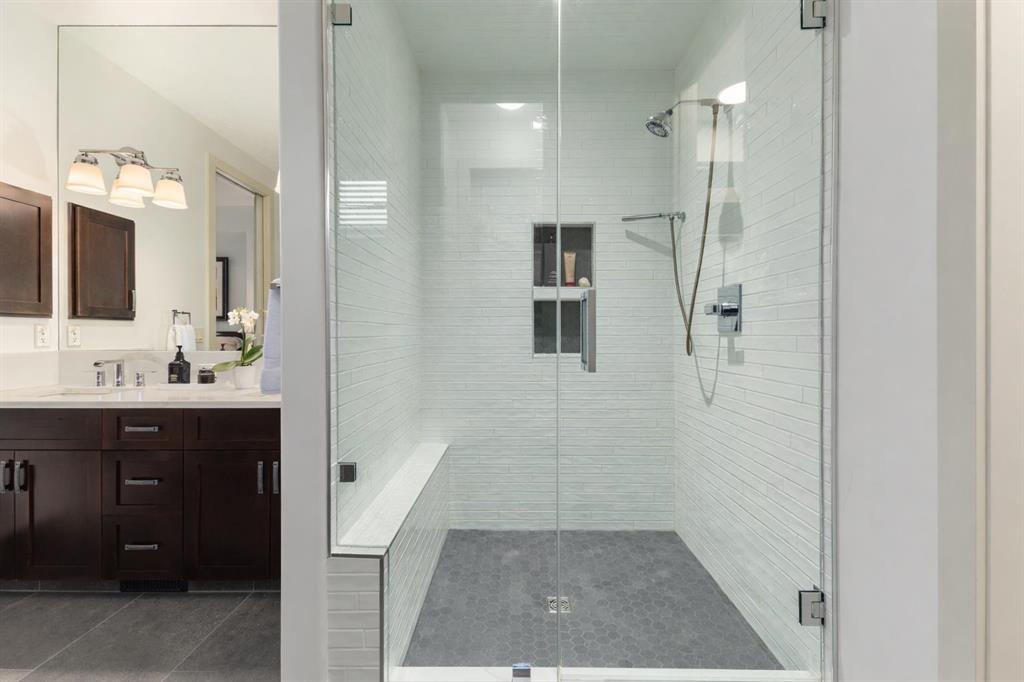 551 Evergreen Circle SW