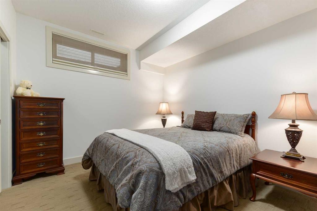 551 Evergreen Circle SW