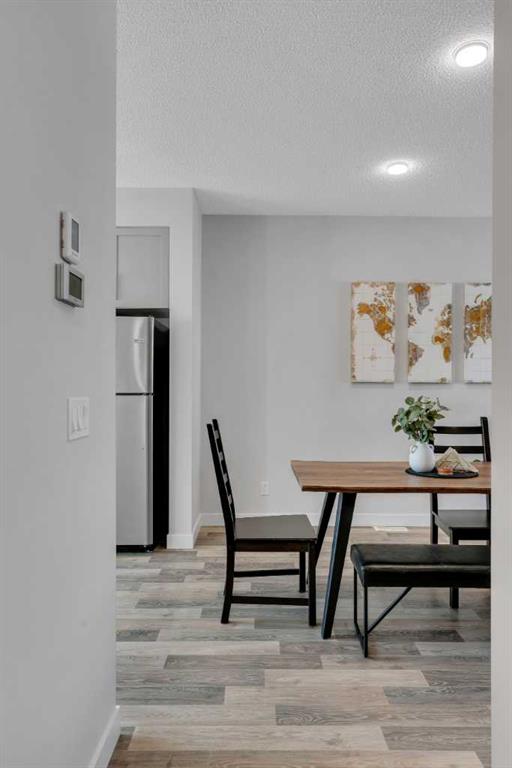 24 Carringvue Way NW