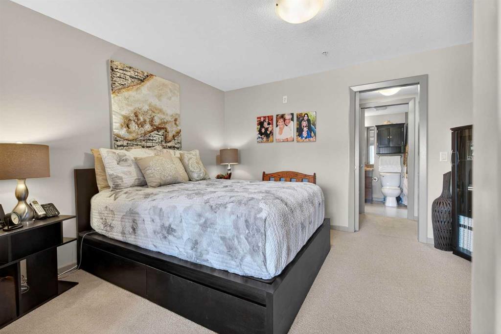 310 Mckenzie Towne Gate SE Unit: 3302