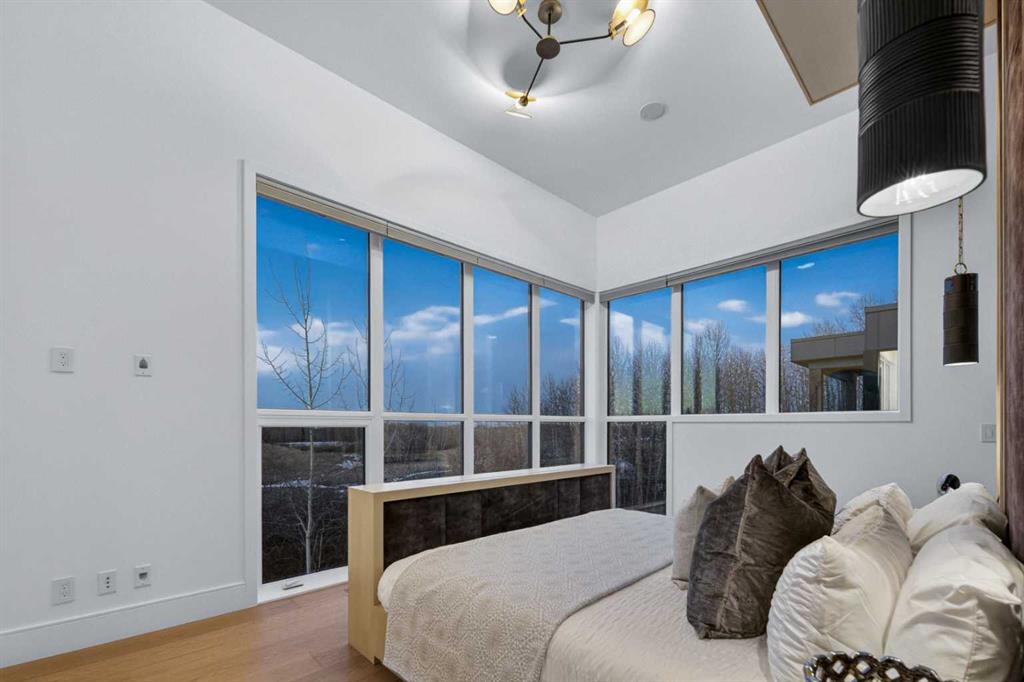 105 Silverhorn Ridge