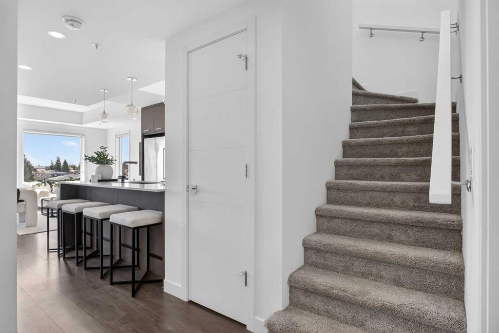 3450 19 Street SW Unit: 402