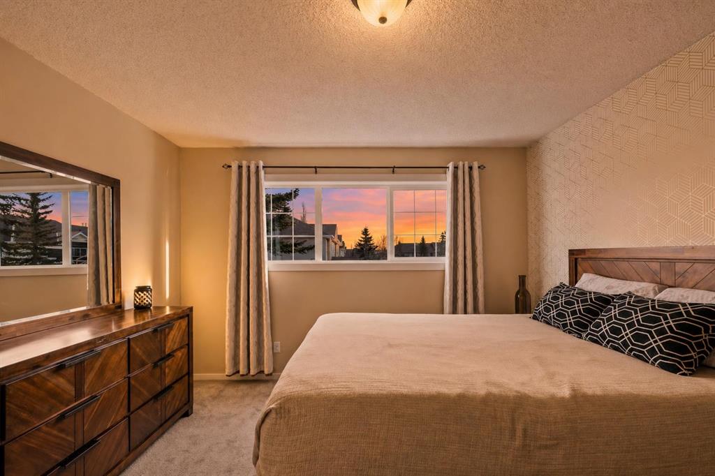 101 Country Hills Villas NW