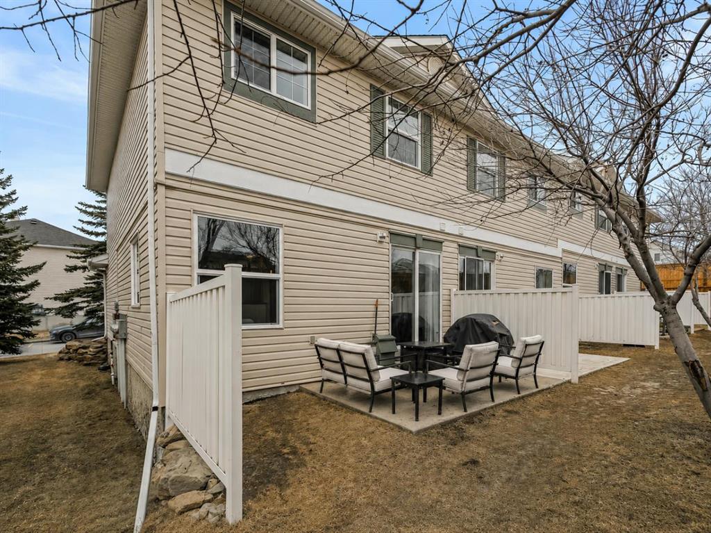 101 Country Hills Villas NW